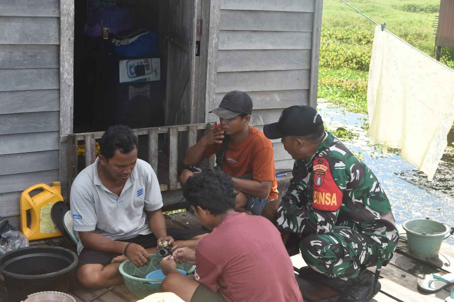 Babinsa Hadir di Tengah Warga, Perkuat Keamanan Wilayah Terluar HST