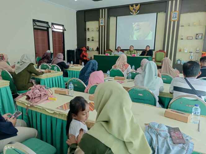 
Dispersip Kabupaten Probolinggo Gelar Seminar STIFIn Bahas Potensi Genetik Diri