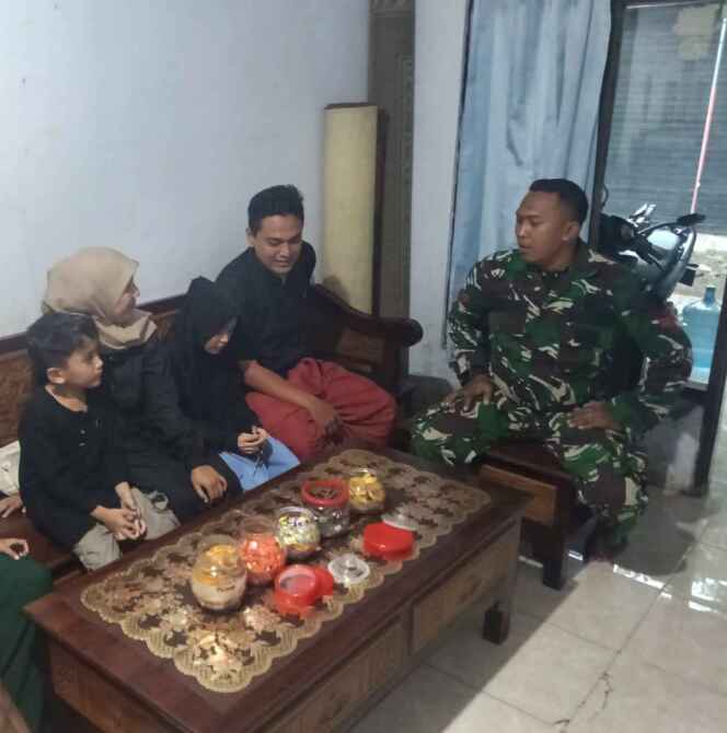 
Bentuk Kedekatan Dan Rasa Kekeluargaan, Satgas Jalin Komunikasi Sosial Bersama Warga