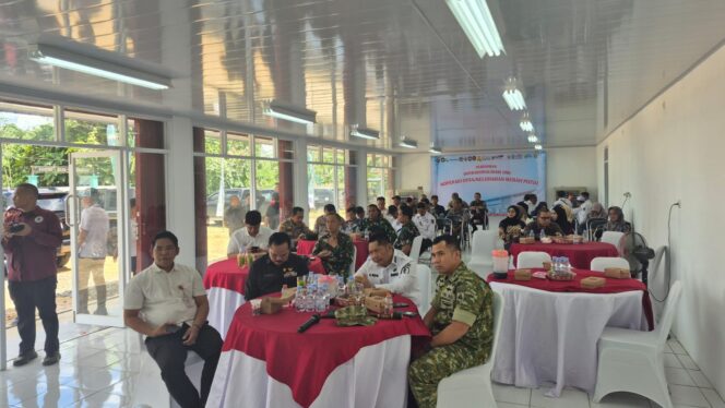 
Dandim 1002/HST Bersama Forkopimda Ikuti Zoom Peresmian Koperasi Desa Merah Putih