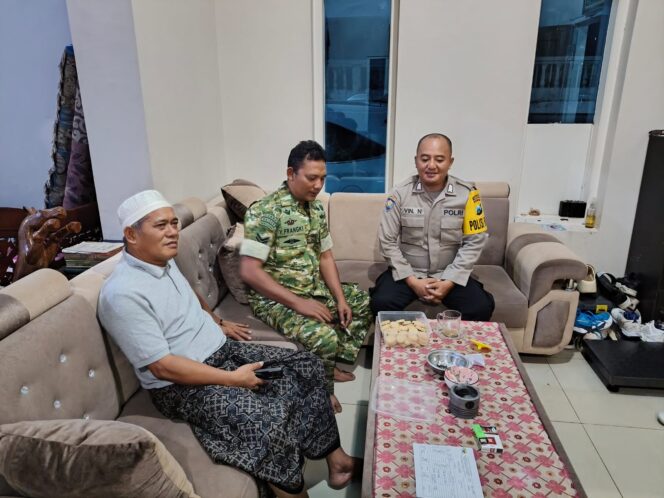 
Pererat Silaturahmi Dan Bentuk Sinergitas, Satgas Komsos Dengan Tokoh Masyarakat