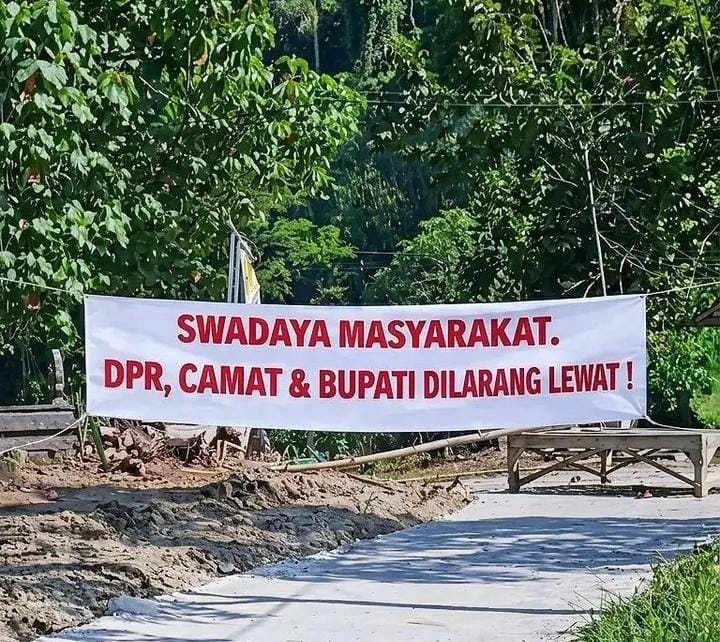 Jalan Dibangun dari Keringat Warga, Bukan Janji: Swadaya Masyarakat Cilacap Jadi Sorotan