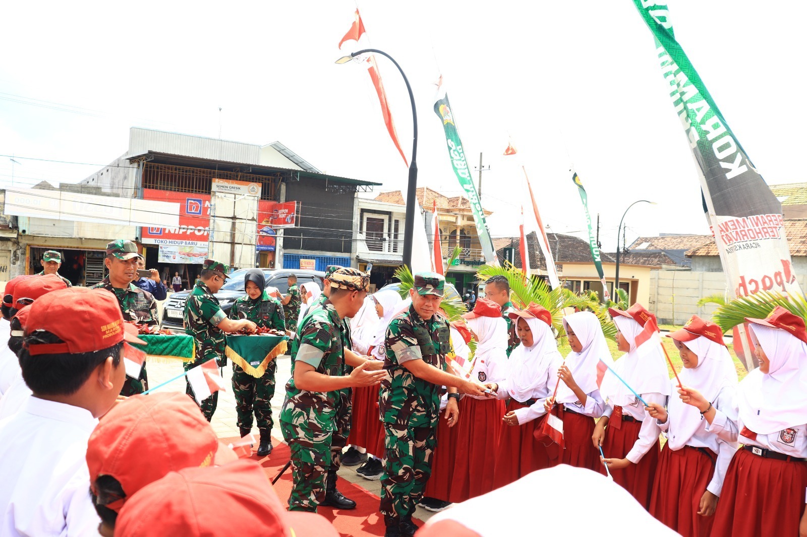Tim Wasev TMMD ke 128 Disambut Meriah Oleh Semua Lapisan Masyarakat Tim Wasev TMMD ke 128 Disambut Meriah Oleh Semua Lapisan Masyarakat