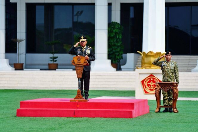 
Panglima TNI Pimpin Upacara Pemberangkatan Satgas TNI Konga UNIFIL TA 2026