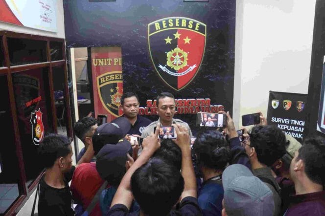 
Polres Lumajang Amankan Dua Tersangka Curanmor yang Beraksi di Puskesmas