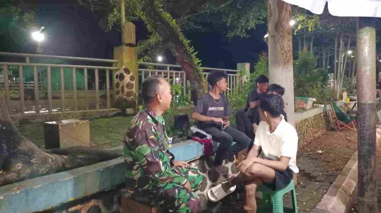 Pererat Silaturahmi, Babinsa Koramil 1002-06/Barabai Sambangi Pemuda Binaan