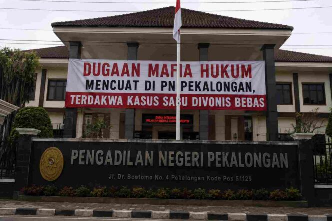 
Vonis Bebas Terdakwa Kasus Sabu di PN Pekalongan Tuai Sorotan, Muncul Desakan Evaluasi Penanganan Perkara