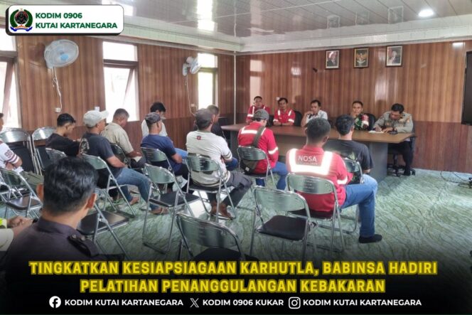 
Tingkatkan Kesiapsiagaan Karhutla, Babinsa Hadiri Pelatihan Penanggulangan Kebakaran