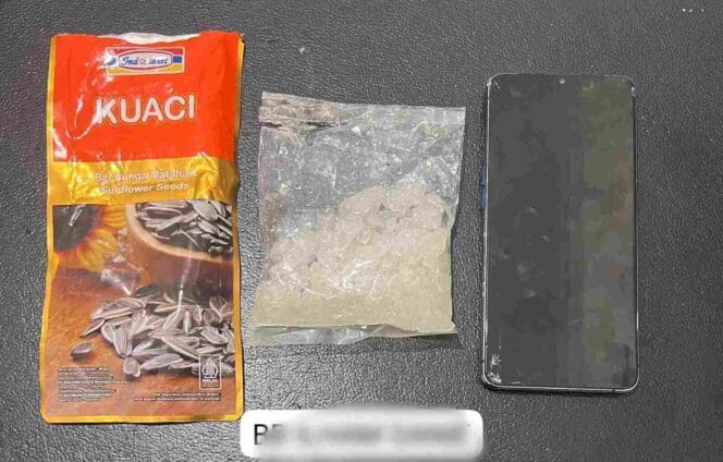 
DITRESNARKOBA POLDA KEPRI UNGKAP PEREDARAN SABU DI BATAM, DUA TERSANGKA DAN 233,85 GRAM SABU DIAMANKAN
