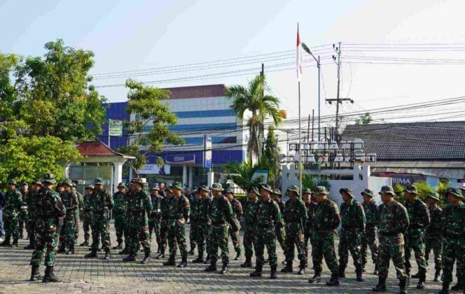 
Tingkatkan Kemampuan Prajurit Teritorial, Kodim Bojonegoro Gelar Latnister Proglatsi Sistem Blok Ketahanan Pangan Terpadu