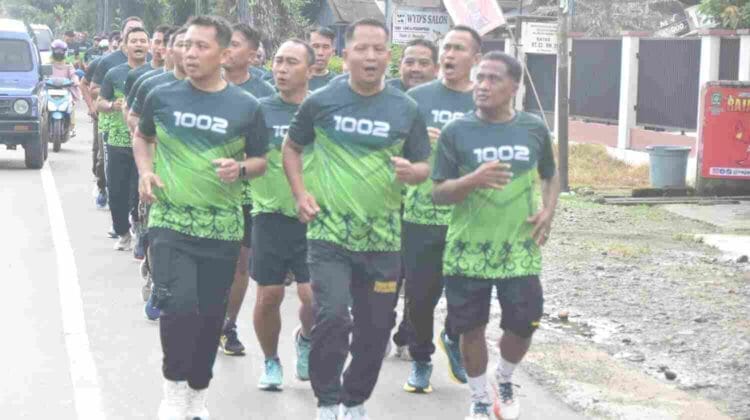 Jaga Kebugaran dan Kekompakan, Kodim 1002/HST Gelar Aerobik Keliling Kota Barabai
