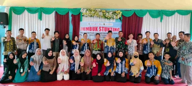 
Babinsa Koramil 1008-05/Kelua-Muara Harus Dukung Rembuk Stunting Desa Manduin 2026