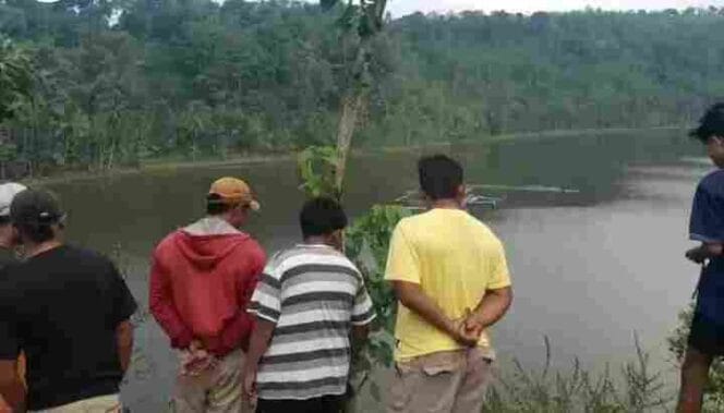 
Bermain Air di Danau, Dua Pelajar Asal Tiris Ditemukan Tak Bernyawa di Ranu Betok
