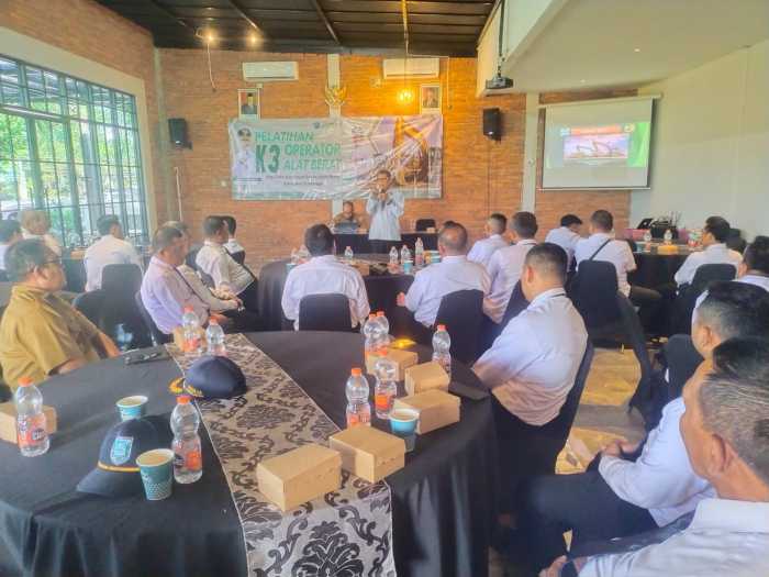 DPUPR Kabupaten Probolinggo Gembleng 35 Operator Alat Berat, Perkuat Standar K3 untuk Dukung Infrastruktur Berkualitas