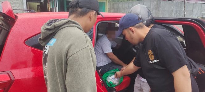 
Polres Banggai Amankan Pengedar Narkoba Asal Balantak, Simpan Sabu Dalam Pembalut