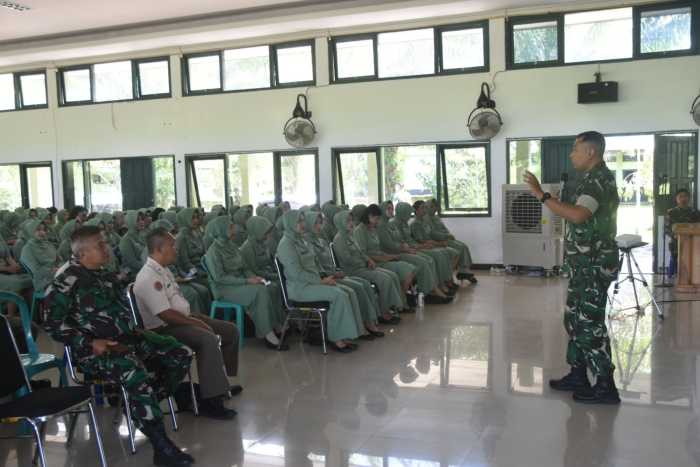 Kodim 1002/HST Ikuti Penyuluhan Hukum Kumdam XXII/TB, Perkuat Disiplin dan Cegah Pelanggaran Prajurit Kodim 1002/HST Ikuti Penyuluhan Hukum Kumdam XXII/TB, Perkuat Disiplin dan Cegah Pelanggaran Prajurit