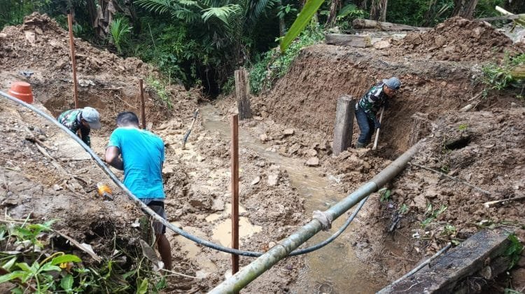 Jembatan Perintis Garuda Terus Dikebut, TNI dan Warga Puain Kiwa Bersinergi Wujudkan Akses yang Lebih Layak