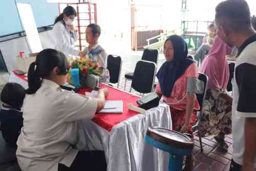 Rutan Kraksaan Sediakan Pemeriksaan Kesehatan Gratis untuk Keluarga Warga Binaan