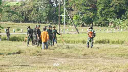 Pererat Kemanunggalan, Brigif TP 33/Naga Sesha Gelar Karya Bakti dan Anjangsana di Bubulan Bojonegoro Pererat Kemanunggalan, Brigif TP 33/Naga Sesha Gelar Karya Bakti dan Anjangsana di Bubulan Bojonegoro