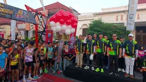 Dandim 0820/Probolinggo Ikuti Prabu Fun Run 6K, Semarak Hari Bhayangkara ke-80 di Kota Probolinggo Dandim 0820/Probolinggo Ikuti Prabu Fun Run 6K, Semarak Hari Bhayangkara ke-80 di Kota Probolinggo