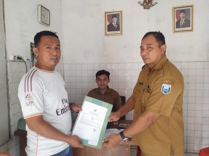 
Perkuat Ekonomi Kerakyatan, DKUPP Probolinggo Dampingi Pedagang Pasar Urus NIB dan Legalitas Produk