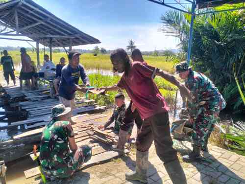 Kodim 1002/HST Bangun Infrastruktur Jembatan untuk Perkuat Akses Pertanian dan Permukiman
