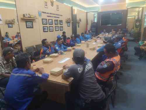 Dishub Kabupaten Probolinggo Gelar Evaluasi Parkir dan Pembinaan Jukir, Tekankan Pelayanan Profesional