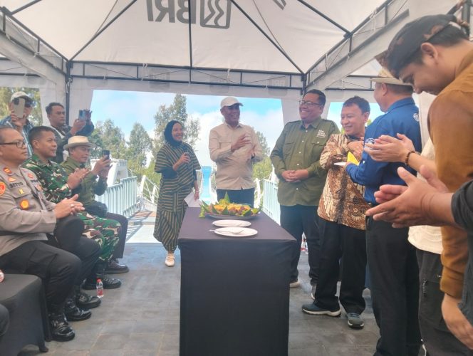 
Perkuat Daya Tarik Wisata, Koramil Sukapura Hadiri Pre – Launching Jembatan Kaca Bromo