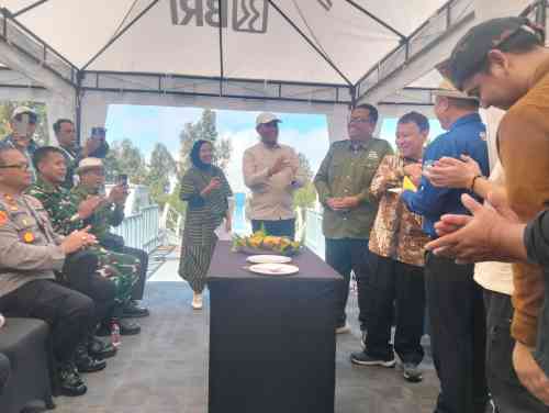 Perkuat Daya Tarik Wisata, Koramil Sukapura Hadiri Pre - Launching Jembatan Kaca Bromo