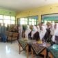 “Selesai Bukan Berarti Usai”, Pesan Mendalam Warnai Pelepasan 84 Siswa SMPN 1 Sumber “Selesai Bukan Berarti Usai”, Pesan Mendalam Warnai Pelepasan 84 Siswa SMPN 1 Sumber