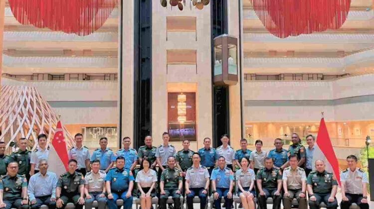 Kasum TNI Pimpin Delegasi Indonesia Pada Sidang Ke-22 TNI-SAF Annual Staff Meeting (TSASM) 2026 di Singapura
