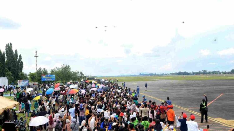 Open Base Jupiter Aerobatic Team di Lanud Sjamsudin Noor, Disambut Meriah Ribuan Warga Banua Padati Apron