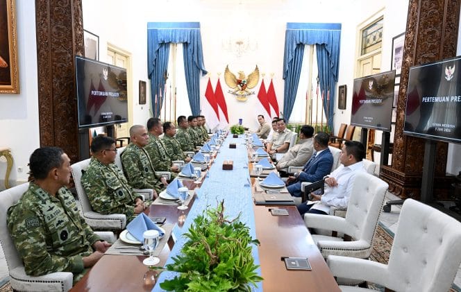 
Panglima TNI Laporkan Perkembangan Program Strategis TNI kepada Presiden Prabowo Subianto