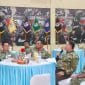 Wapang TNI Bersama Menhan RI Tinjau Lokasi Industri Strategis dan Yonif TP 938/Pancasona di Jawa Barat Wapang TNI Bersama Menhan RI Tinjau Lokasi Industri Strategis dan Yonif TP 938/Pancasona di Jawa Barat