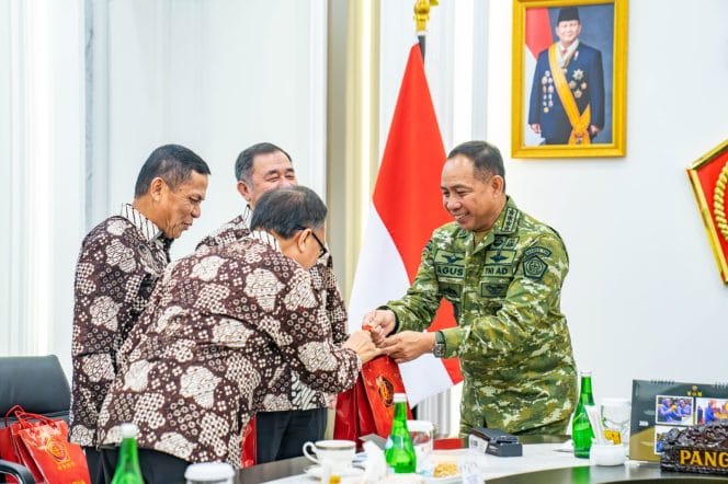 
Panglima TNI Terima Audiensi Pengurus Pusat PPAD