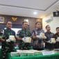 Satgas Pamtas Yonarhanud 1/PBC/1 Kostrad Kembali Ukir Prestasi, Gagalkan Penyelundupan 21,4 Kg Sabu dan Amankan WNA di Entikong Satgas Pamtas Yonarhanud 1/PBC/1 Kostrad Kembali Ukir Prestasi, Gagalkan Penyelundupan 21,4 Kg Sabu dan Amankan WNA di Entikong