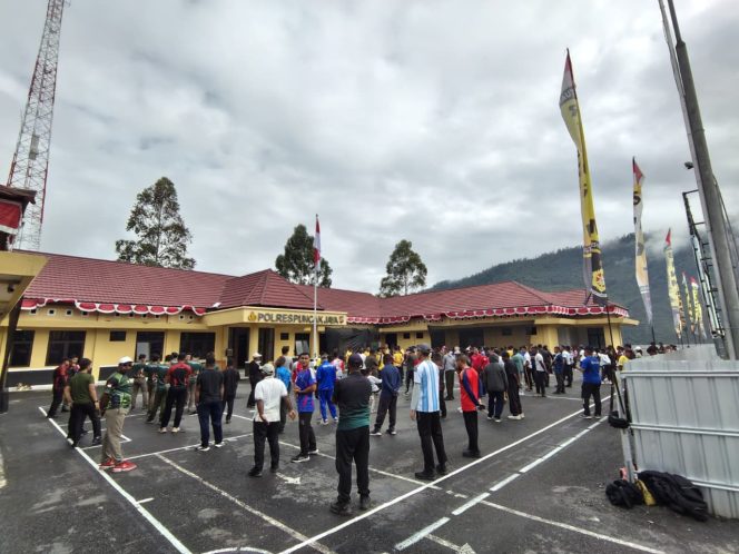 
Senam Jumat Sehat Gabungan TNI, Polri dan Pemda Kabupaten Puncak Jaya