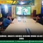 Jaga Kebersamaan, Anggota Babinsa Bersama Warga Gelar Nobar Piala Dunia