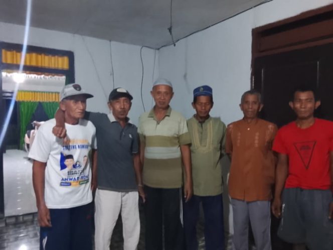 
Warga Desak Pemdes Longkoga Barat, Segera Adakan Rapat Pembahasan Plasma, Guna Keterbukaan Dalam Pengelolaannya.