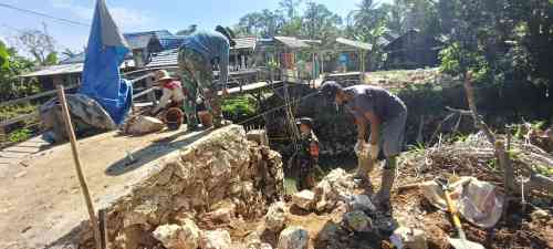 Bangun Infrastruktur Demi Rakyat, Kodim 1002/HST Targetkan Empat Jembatan Rampung Sesuai Jadwal Bangun Infrastruktur Demi Rakyat, Kodim 1002/HST Targetkan Empat Jembatan Rampung Sesuai Jadwal