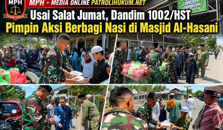 Usai Salat Jumat, Dandim 1002/HST Pimpin Aksi Berbagi Nasi di Masjid Al-Hasani