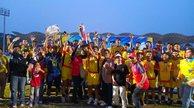 Penutupan Liga PSSI Kota Tangerang 2026 Berlangsung Semarak, Kadispora Sampaikan Pesan Penting