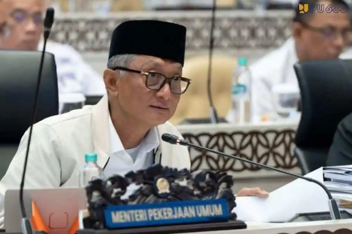 Pemulihan Konektivitas Jalan Nasional di Pulau Flores Pasca-Gempa Pemulihan Konektivitas Jalan Nasional di Pulau Flores Pasca-Gempa