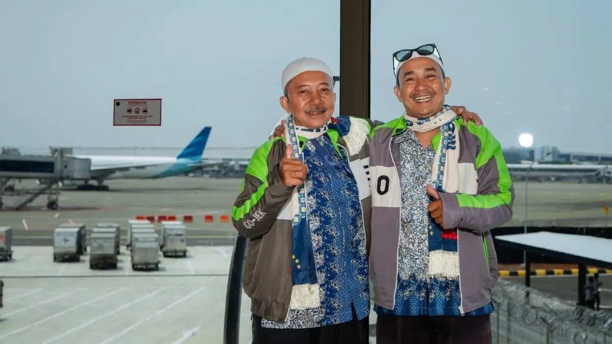 Penghargaan untuk Mitra Driver Senior Gojek Penghargaan untuk Mitra Driver Senior Gojek