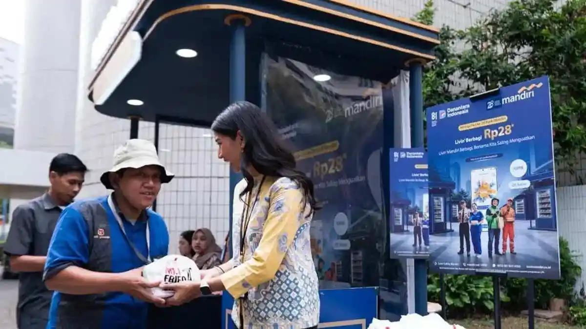 Merayakan 28 Tahun Bank Mandiri dengan Program Berbagi Merayakan 28 Tahun Bank Mandiri dengan Program Berbagi