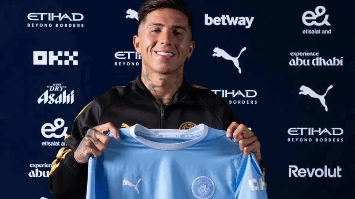 Enzo Fernandez Resmi Bergabung dengan Manchester City