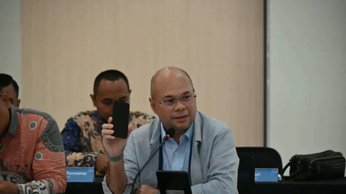 Penguatan Ideologi Pancasila dan Tantangan Zaman Penguatan Ideologi Pancasila dan Tantangan Zaman