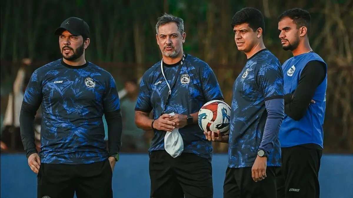 Arema FC Bersiap Menghadapi Super League 2026/2027 Arema FC Bersiap Menghadapi Super League 2026/2027