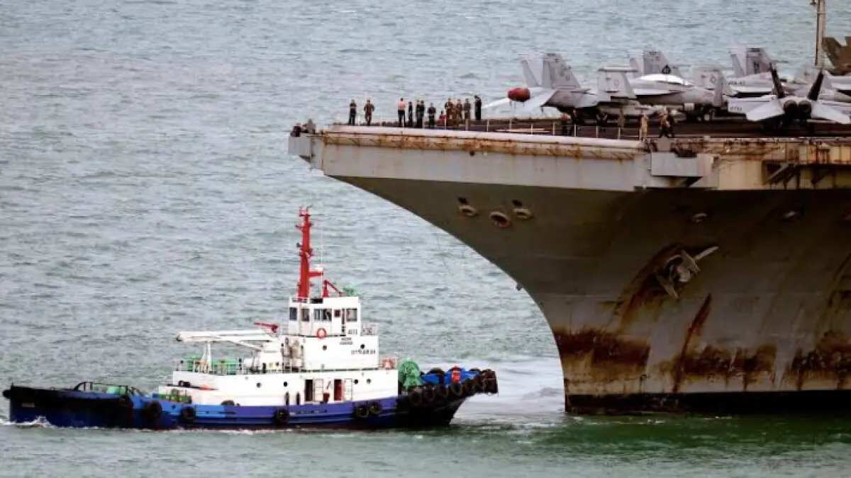Kapal Induk USS Abraham Lincoln Menyentuh Thailand Setelah 286 Hari Beroperasi Kapal Induk USS Abraham Lincoln Menyentuh Thailand Setelah 286 Hari Beroperasi