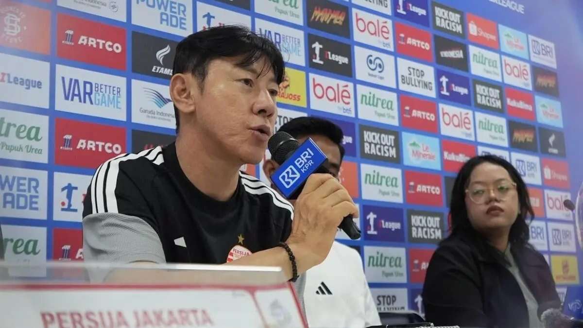 Shin Tae-yong Siap Hadapi Borneo FC Tanpa Rasa Gugup Shin Tae-yong Siap Hadapi Borneo FC Tanpa Rasa Gugup